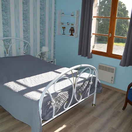 Avec 6 Chambres, Jardin Clos, Cheminee, Proche De La Mer, Animaux Acceptes - Fr-1-376-3