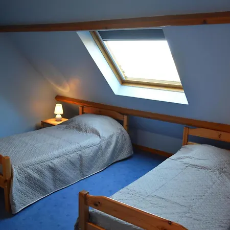 Avec 6 Chambres, Jardin Clos, Cheminee, Proche De La Mer, Animaux Acceptes - Fr-1-376-3 *